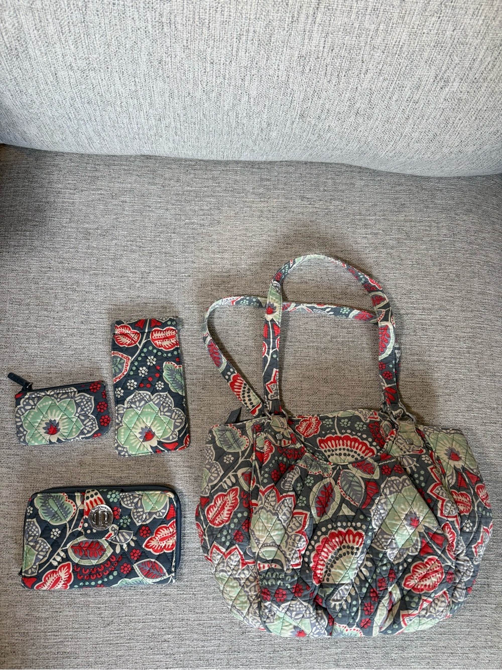 Vera Bradley Nomadic Floral 4 Piece Bag Wallet Accessories Set Retired